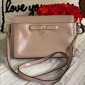 🍁Kate Spade Crossbody in Beautiful Blush Color